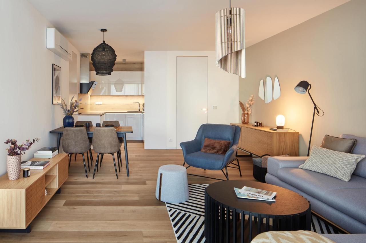 Prague Days - Stylish Apartments With Terrace - Parking - Quiet Area Exterior photo
